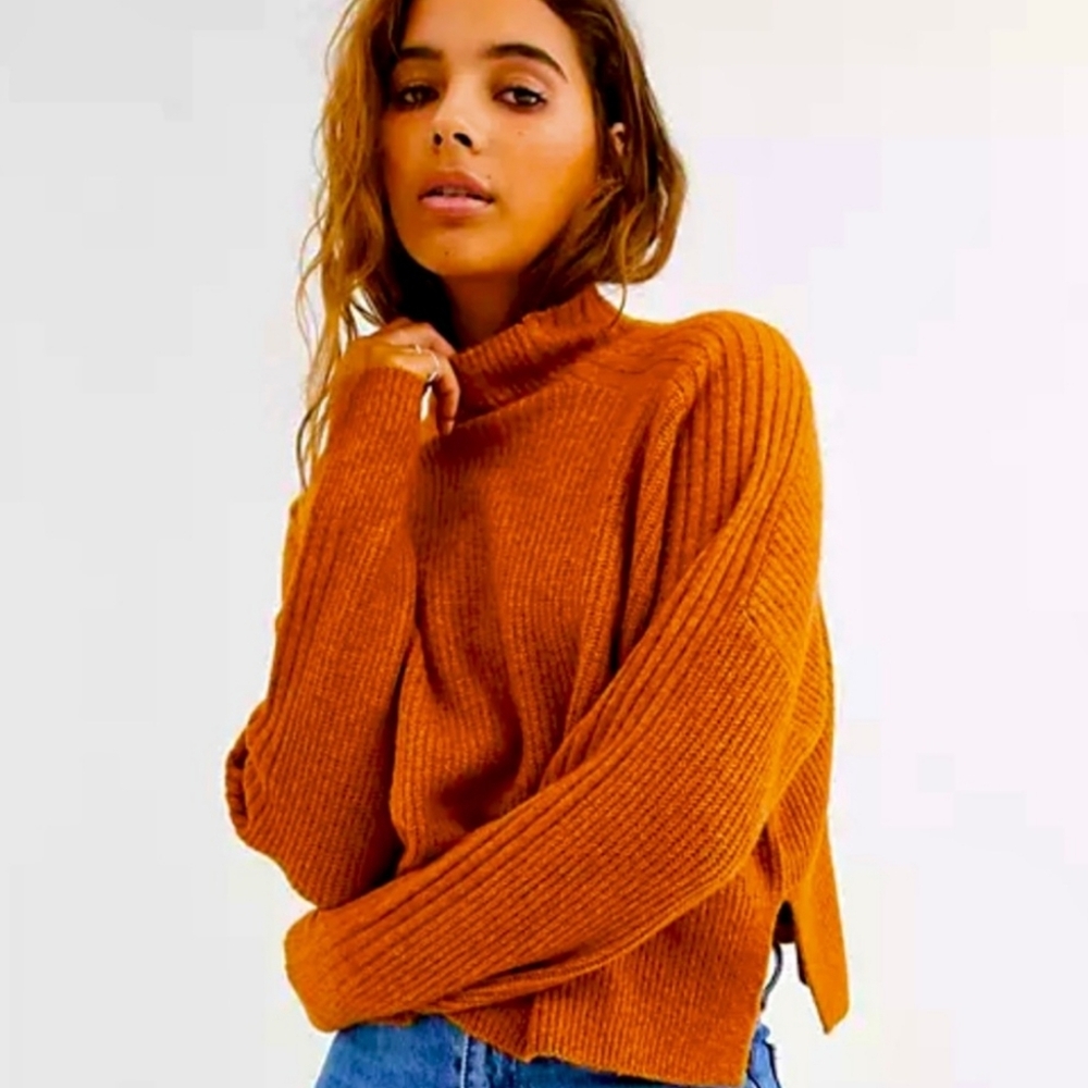 NWT Topshop crop sweater